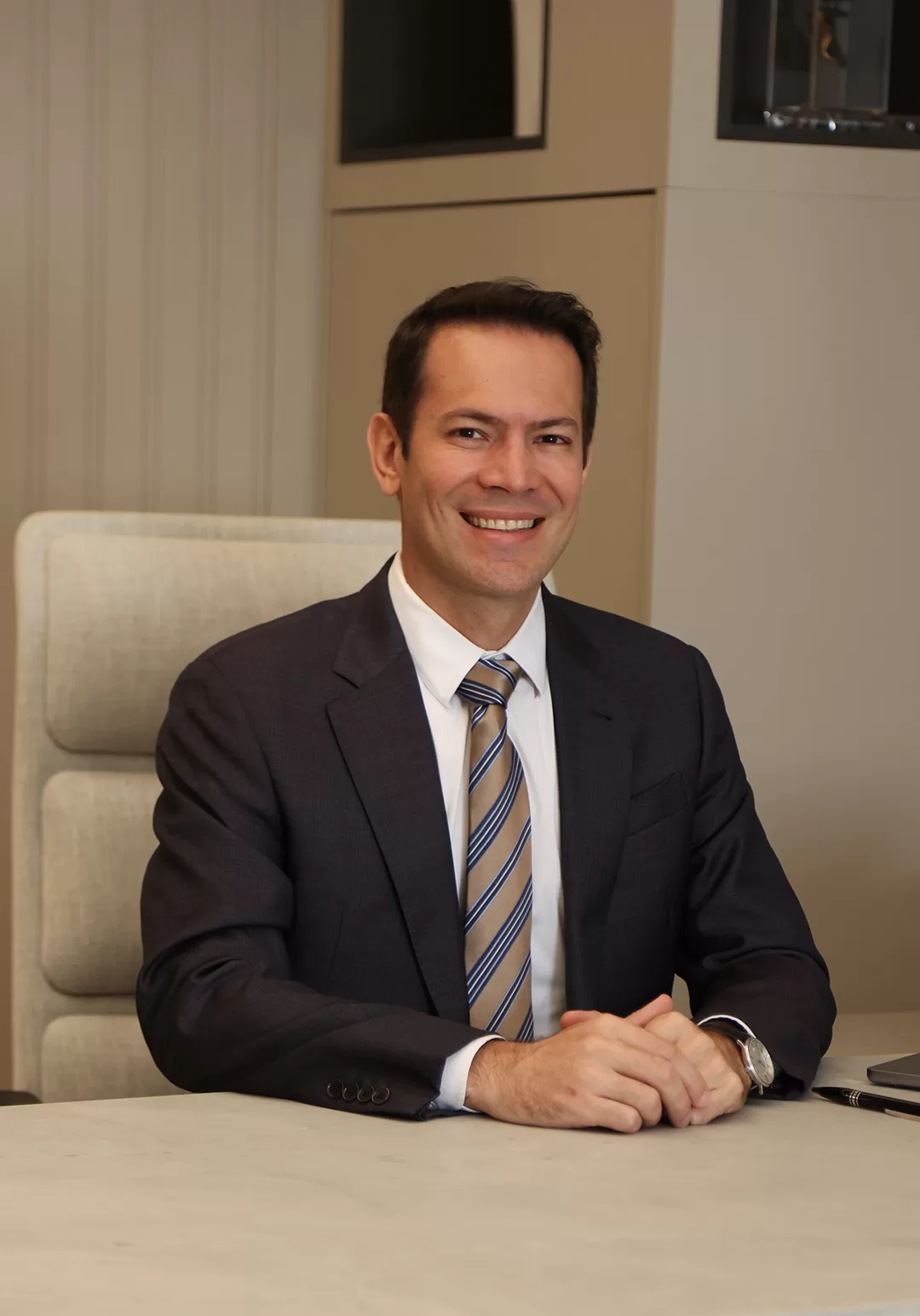 Dr. Leonardo Felice - M&eacute;dico Cirurgi&atilde;o e Fundador da FeliceConect